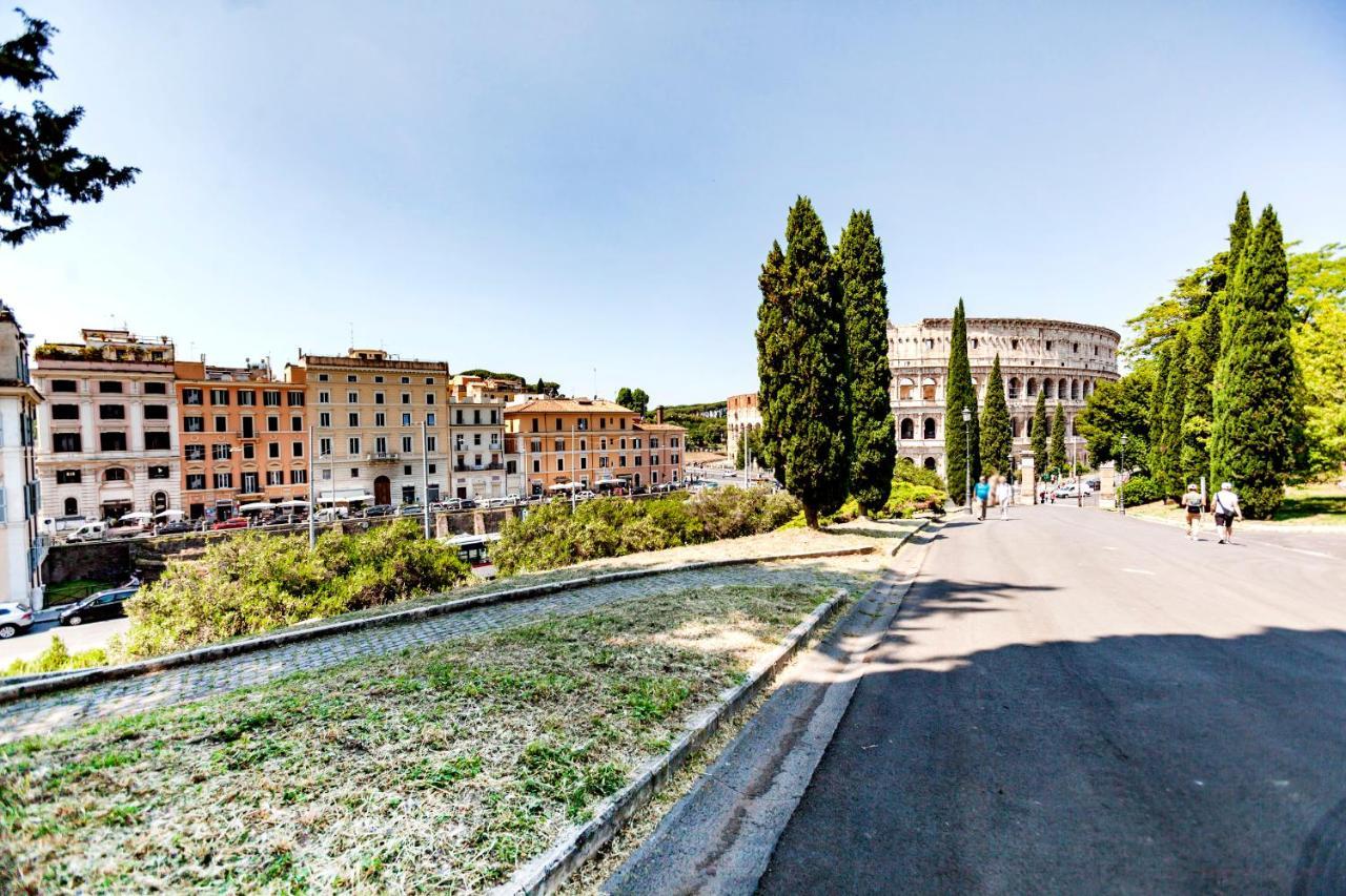 Stop Colosseo Rome Extérieur photo